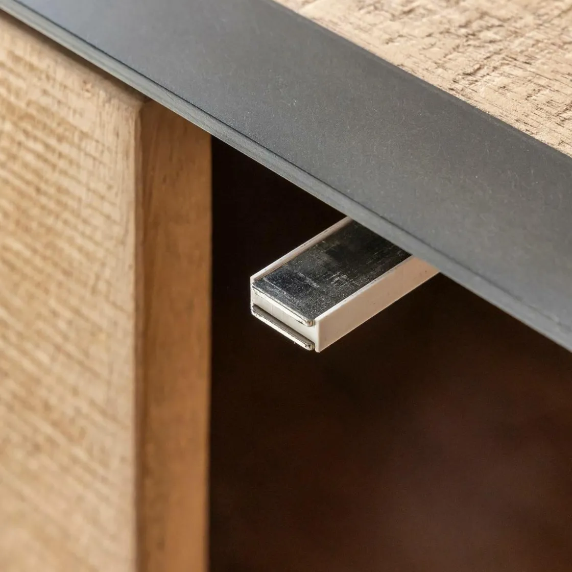 Made in Meubles Buffet<Buffet 2 portes en bois de manguier et métal Isil