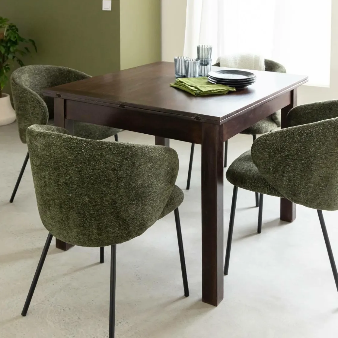 Made in Meubles Chaise<Chaise avec accoudoirs ronds en tissu vert et pieds en métal Cléa (lot de 2)