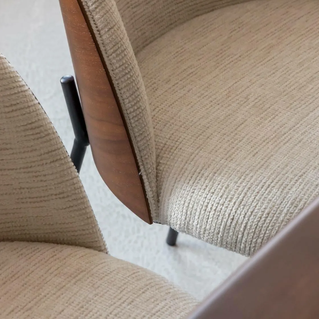 Made in Meubles Chaise<Chaise en tissu écru et métal Nyssa (lot de 2)