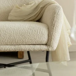 Made in Meubles Fauteuil<Fauteuil blanc en tissu bouclette Amandine