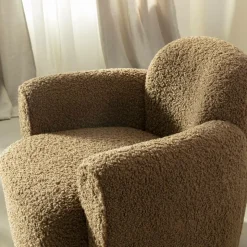 Made in Meubles Fauteuil<Fauteuil club en tissu bouclette marron Tommy