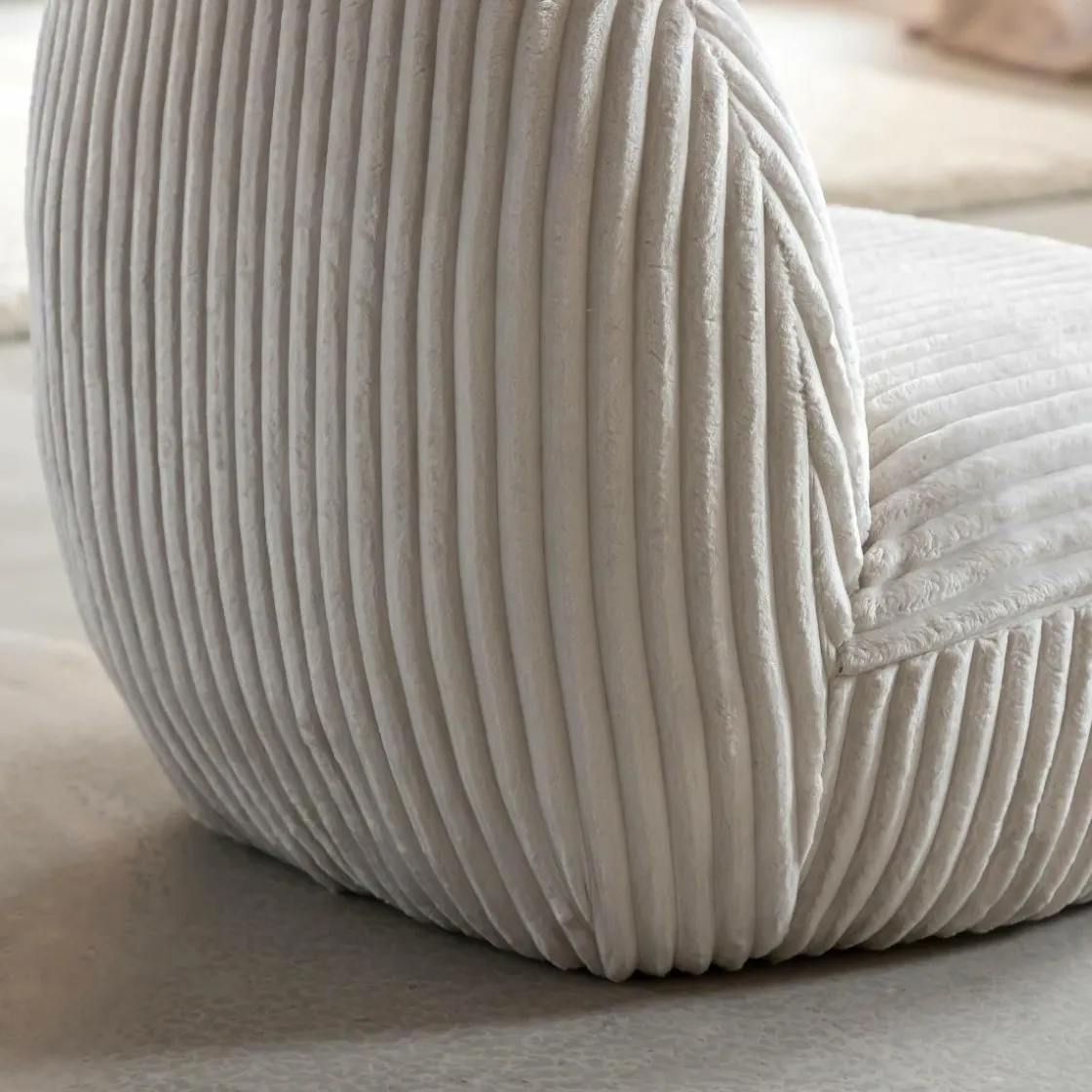 Made in Meubles Fauteuil<Fauteuil confort en velours côtelé beige écru Johanna