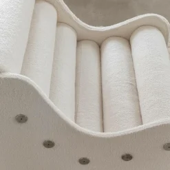 Made in Meubles Fauteuil<Fauteuil des années 70 en tissu bouclette blanc Athéna