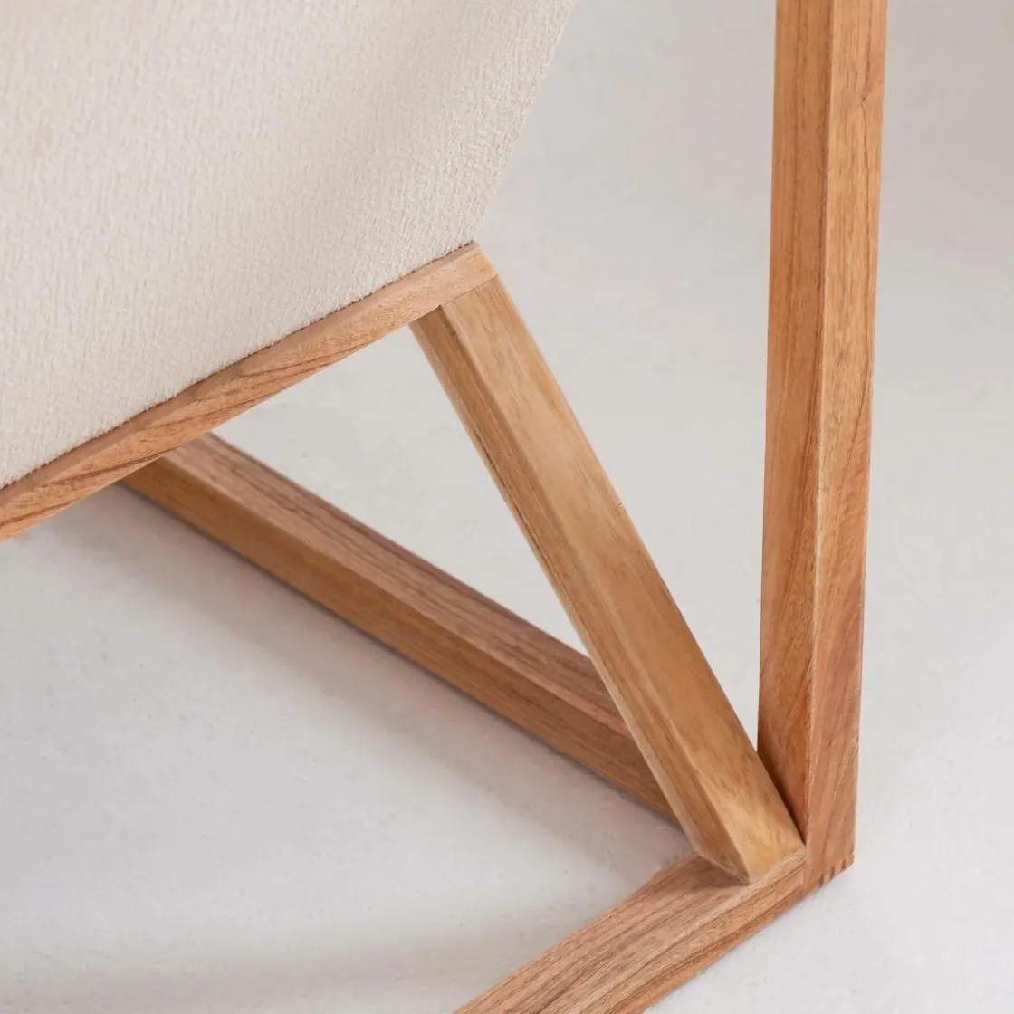 Made in Meubles Fauteuil<Fauteuil symétrique en bois de mindy Suzie