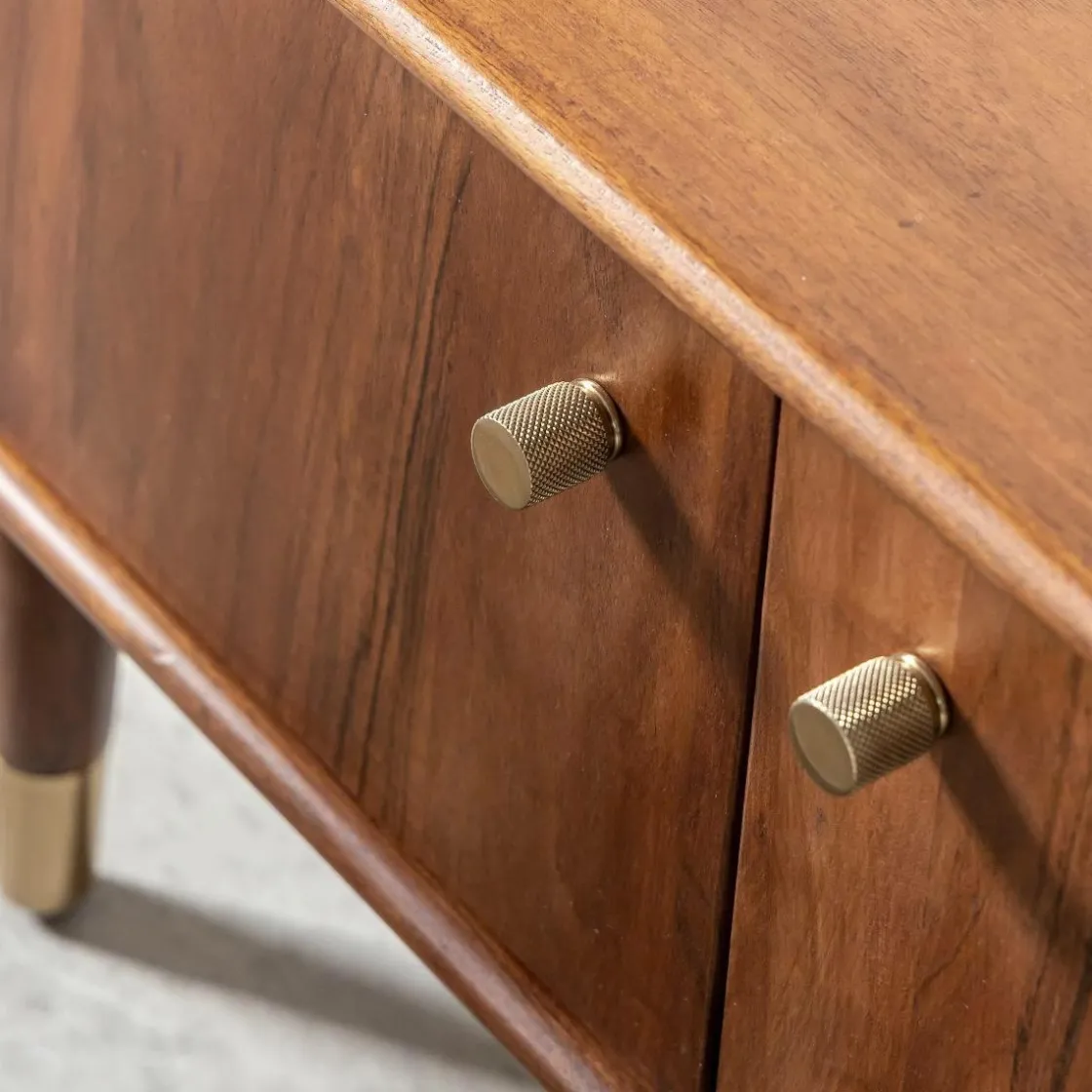 Made in Meubles Meuble Tv<Meuble TV 2 portes en bois d'acacia Emiel