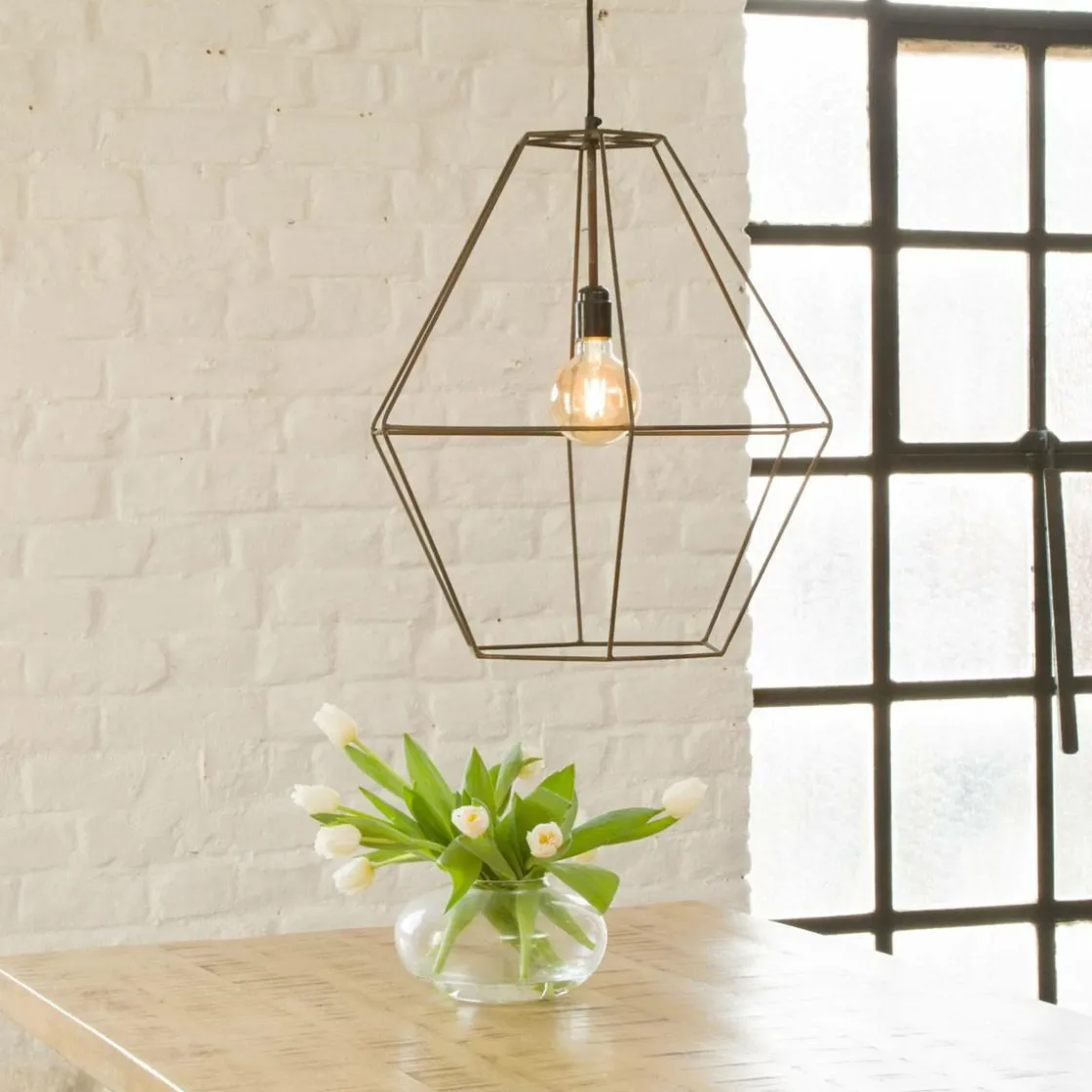 Made in Meubles Suspension<Suspension graphique en métal noir Jim